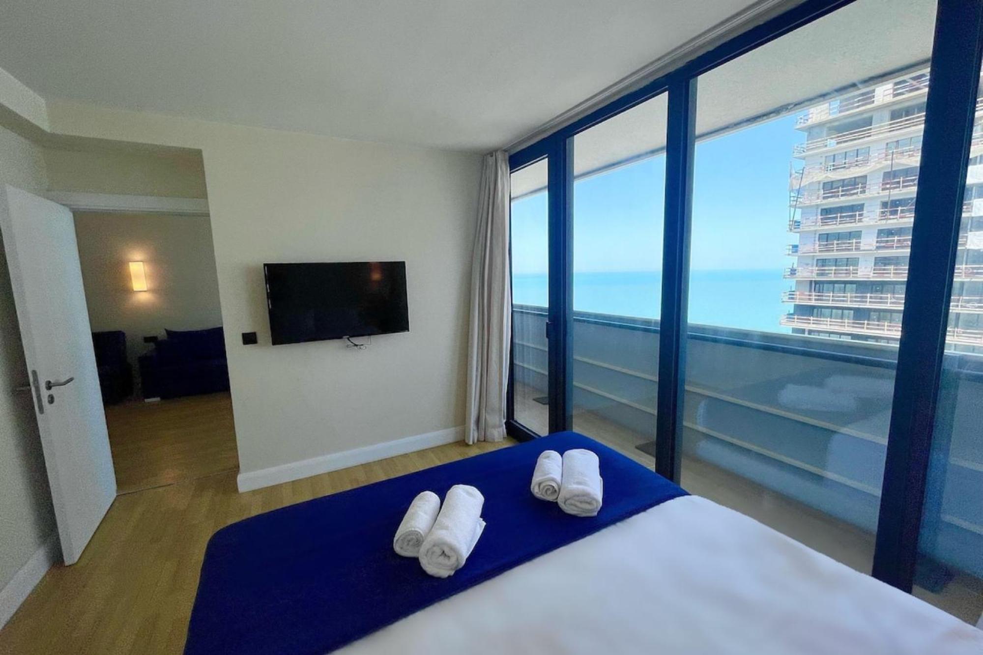 Orbi City-Sea View Aparthotel Batumi Exterior foto